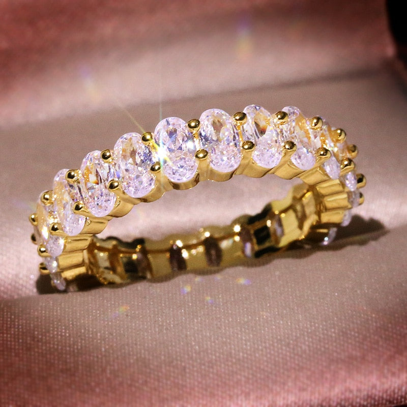 Trendy Ring  / Anel Cravejado Delicado