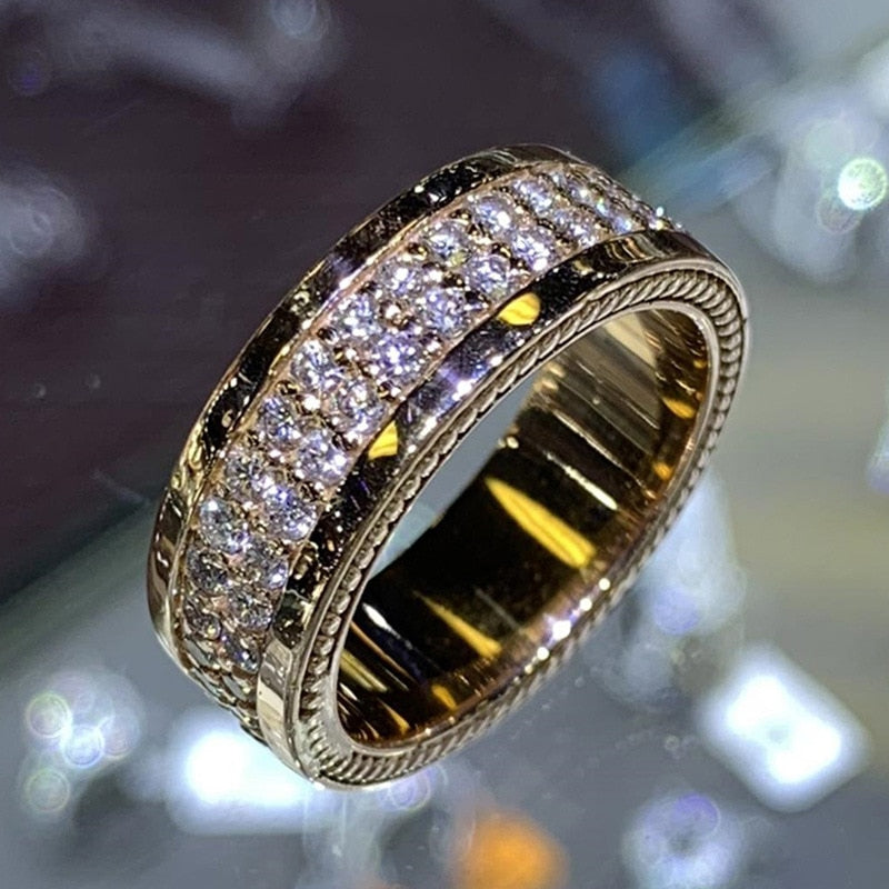 Fashion Stone / Anel Cravejado Delicado