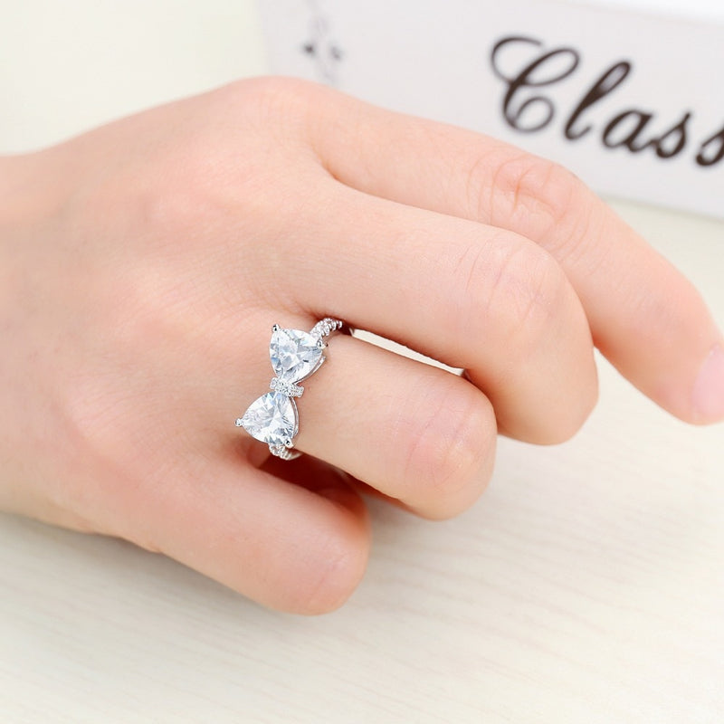 Lace Ring / Anel Cravejado Delicado