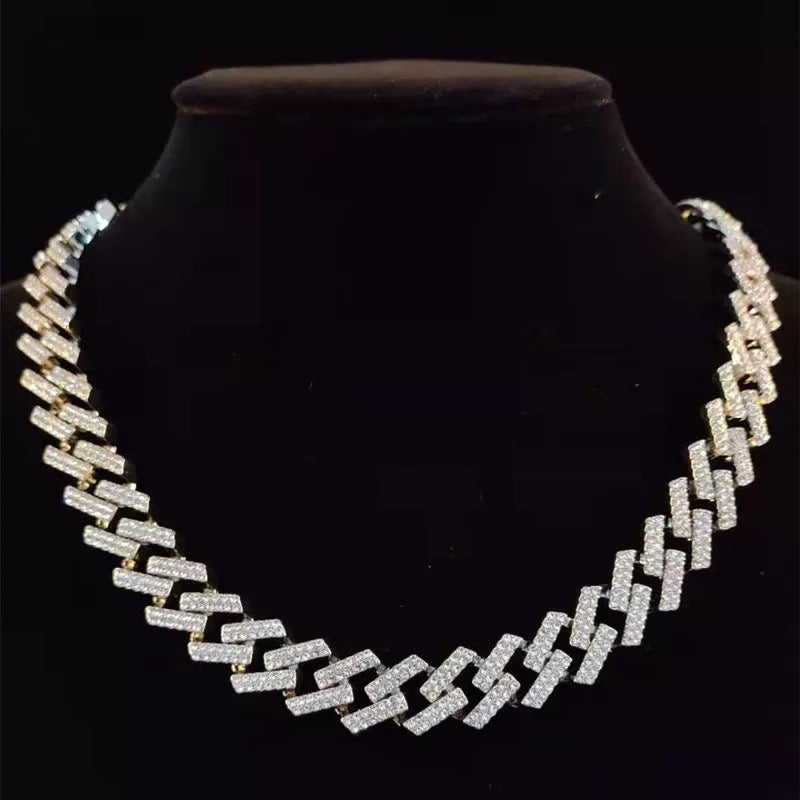 Prong Link |  Corrente Cravejada