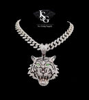 Tiger Green Eyes / Olhos Verdes