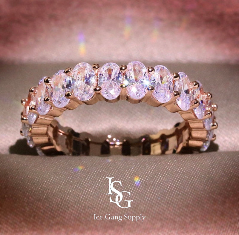 Trendy Ring  / Anel Cravejado Delicado